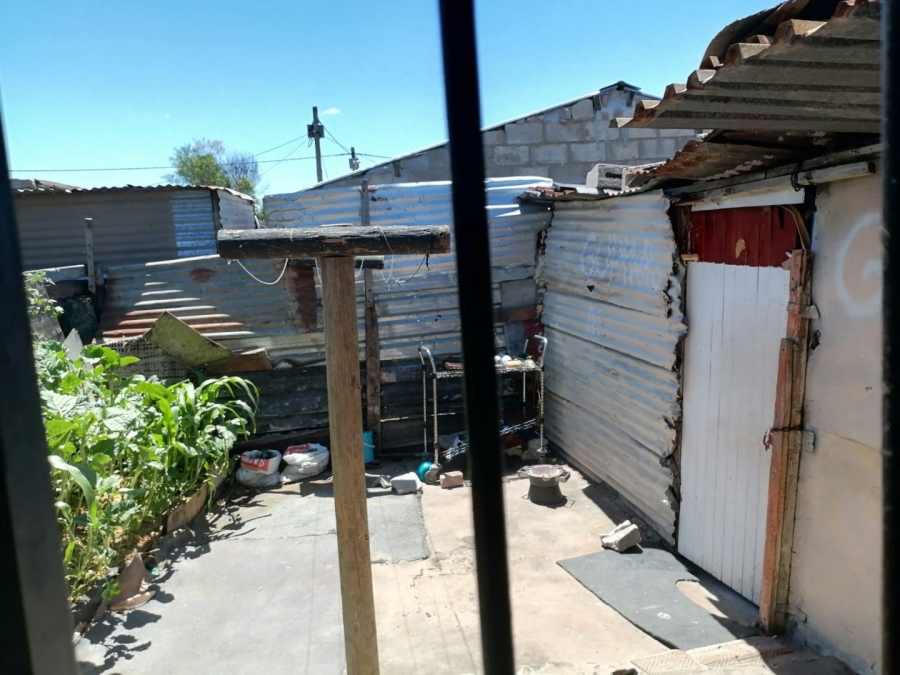 1 Bedroom Property for Sale in Kalkfontein Western Cape